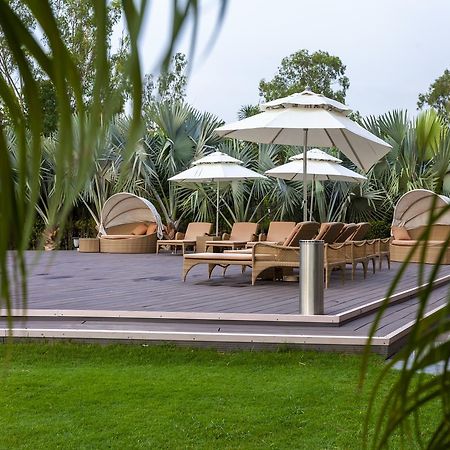Atrio By Devam Hotel Gurgaon Exterior photo