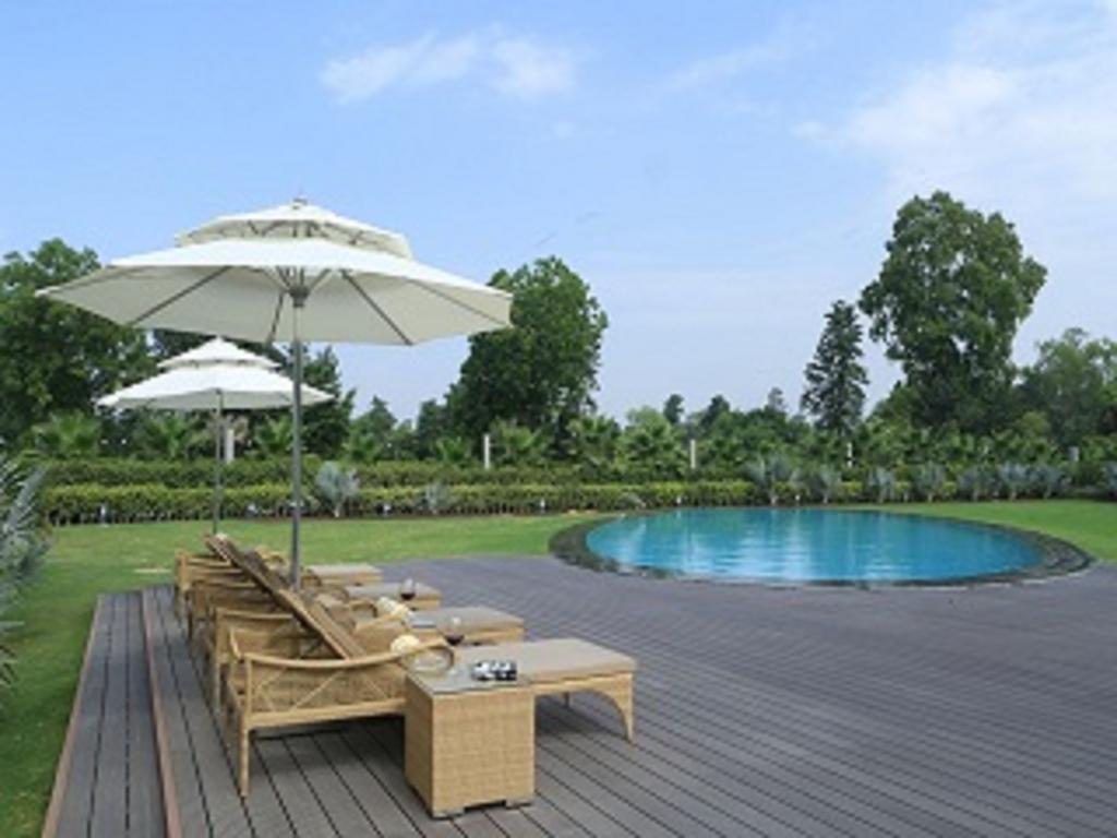 Atrio By Devam Hotel Gurgaon Exterior photo