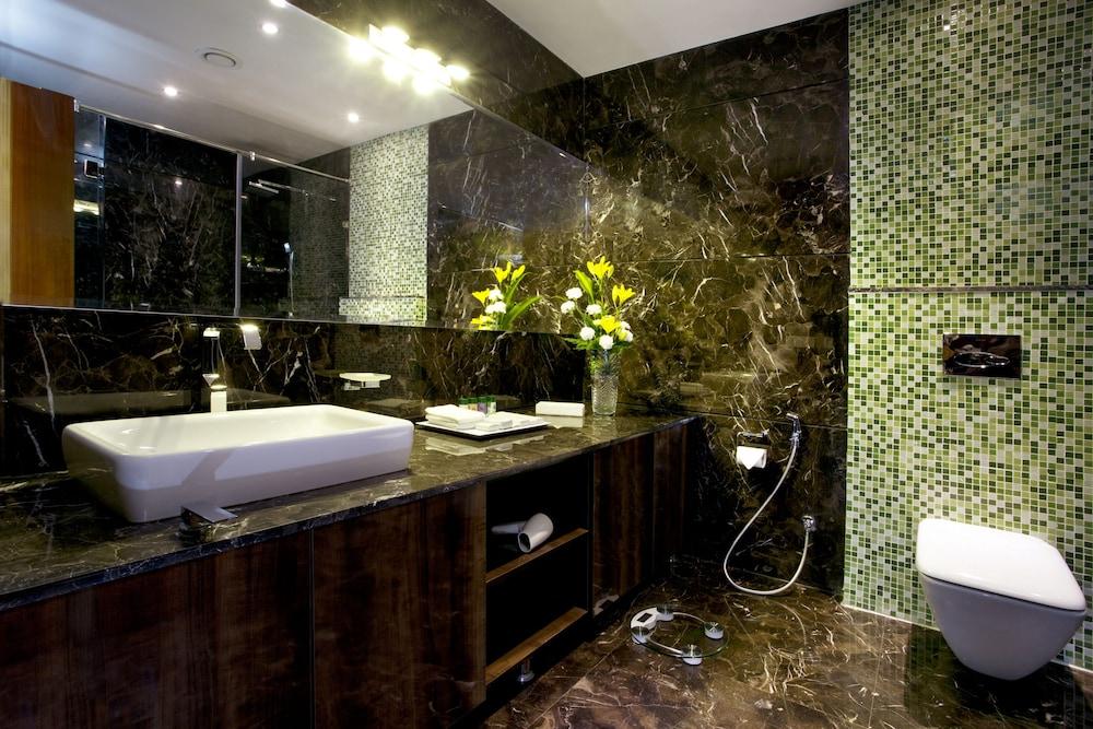 Atrio By Devam Hotel Gurgaon Exterior photo