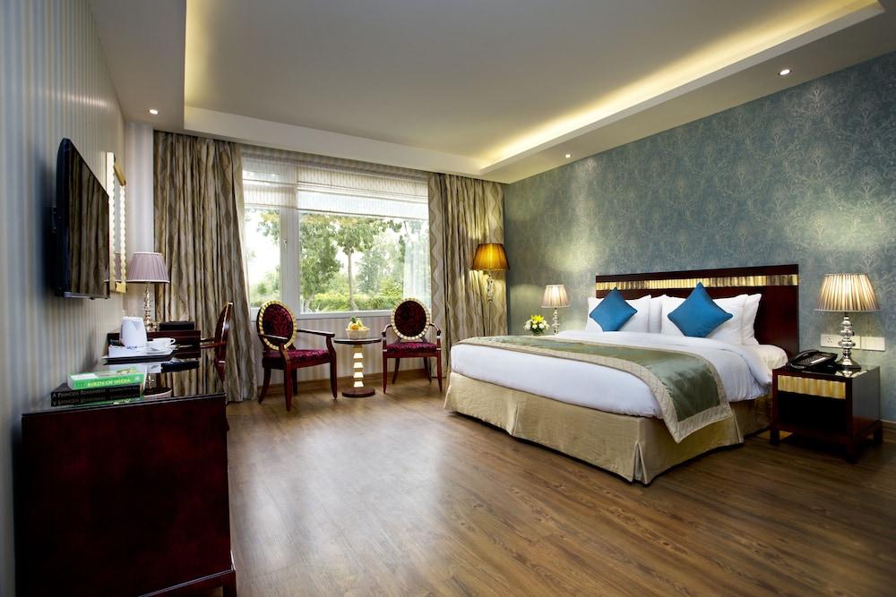 Atrio By Devam Hotel Gurgaon Exterior photo