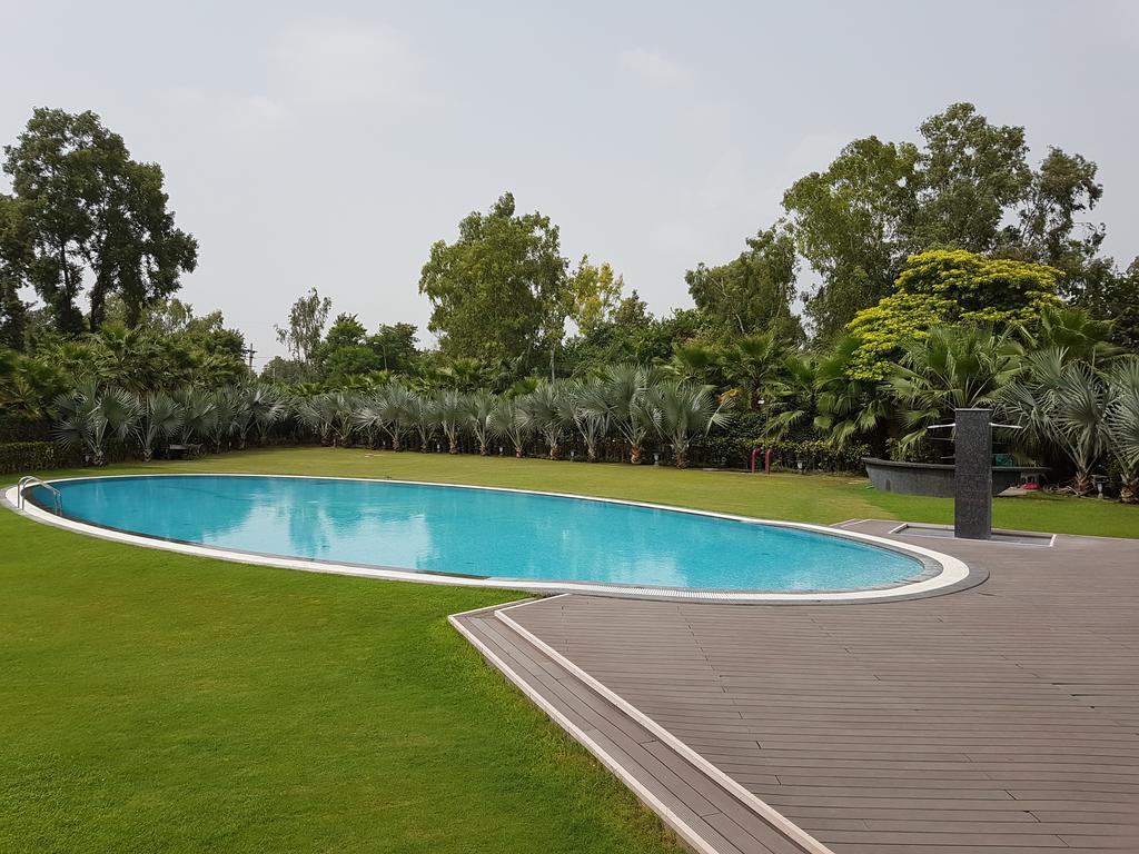 Atrio By Devam Hotel Gurgaon Exterior photo