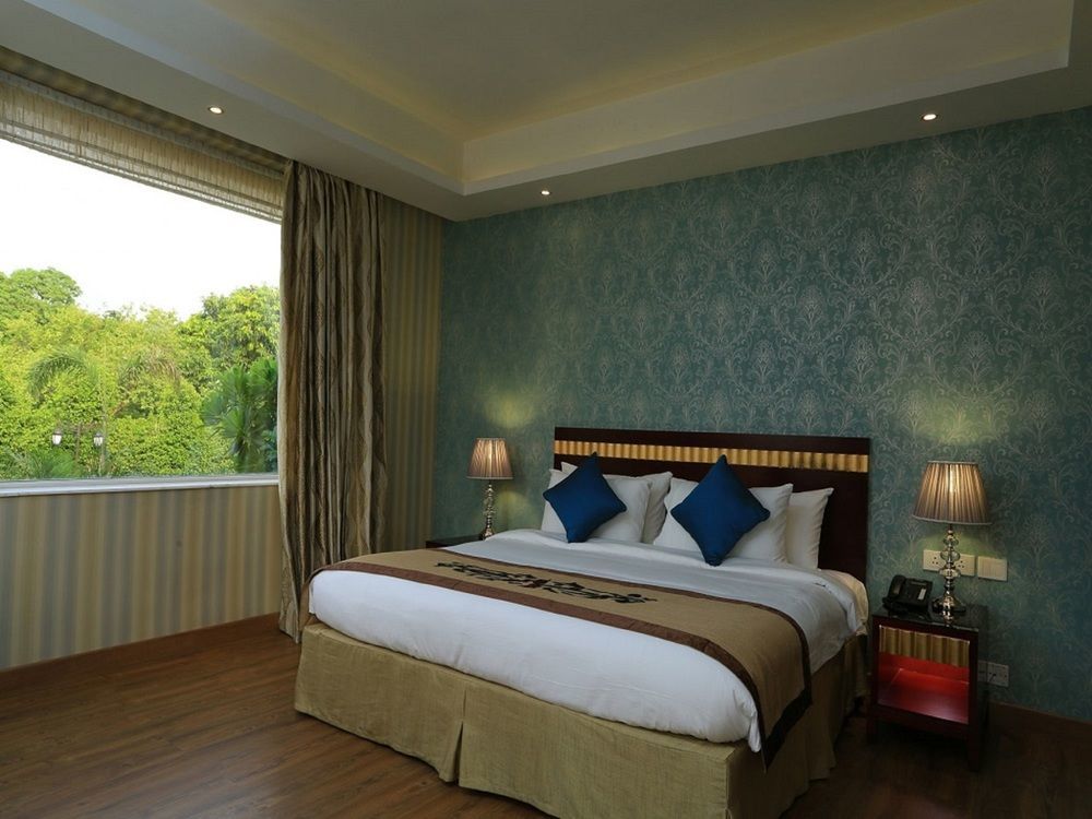 Atrio By Devam Hotel Gurgaon Exterior photo
