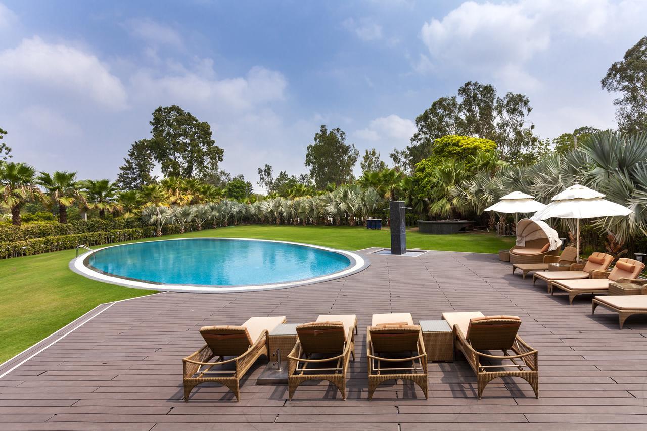 Atrio By Devam Hotel Gurgaon Exterior photo