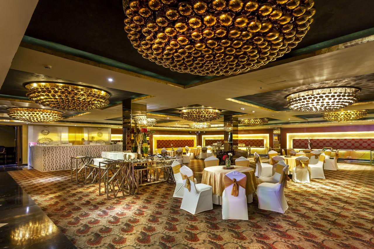 Atrio By Devam Hotel Gurgaon Exterior photo