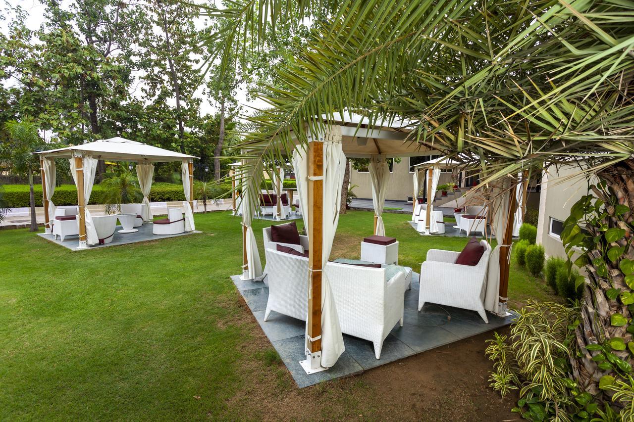 Atrio By Devam Hotel Gurgaon Exterior photo
