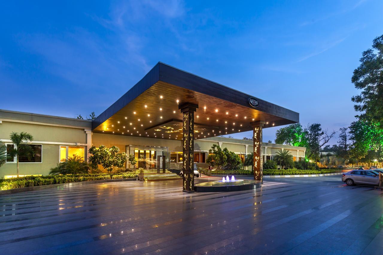 Atrio By Devam Hotel Gurgaon Exterior photo